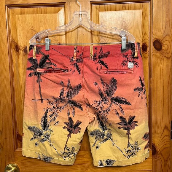 California theme Jack&Jones chino shorts size Large - Picture 3 of 4